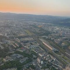 Verortung via Georeferenzierung der Kamera: Aufgenommen in der Nähe von Linz, Österreich in 800 Meter